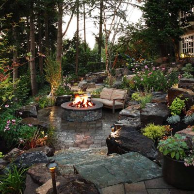 Fantastic-Backyard-Garden-Ideas-With-Cozy-Fire-Pits-01-1-Kindesign
