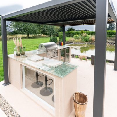 gaultier-quartzite-outdoor-kitchen-bar-essex-sharpstone-granite-3-1024x731